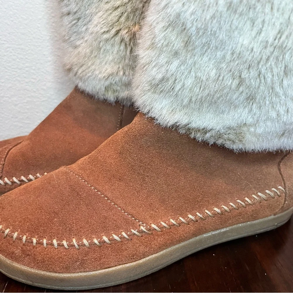 Toms Nepal Suede Boots‎ Size 8
